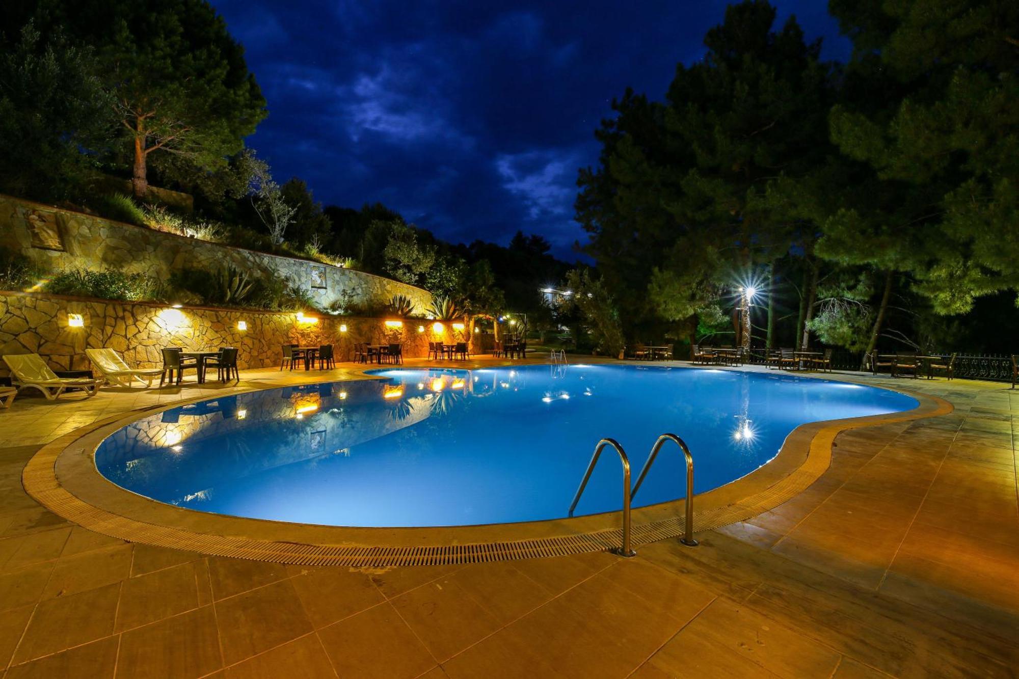 Dusler Vadisi Kazdaglari Hotel Edremit  Exterior photo